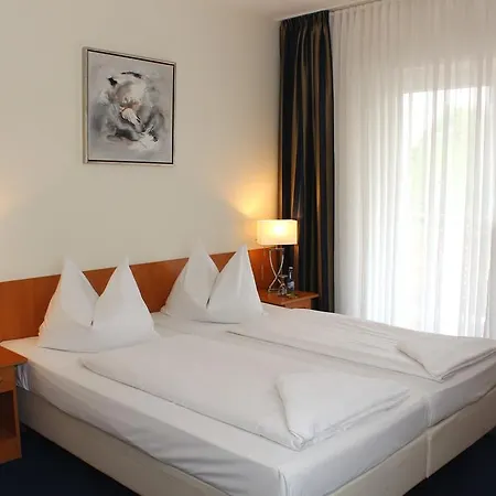 호텔 Benecke Dusseldorfer Hof 3*