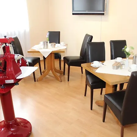 호텔 Benecke Dusseldorfer Hof 3*