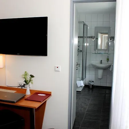 Hotell Benecke Dusseldorfer Hof 3*